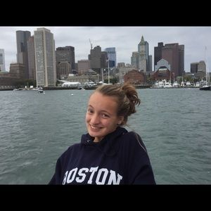 Meet your Posher, Ashley